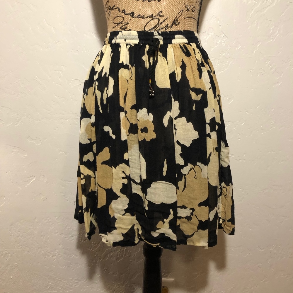 Just Cruising floral skirt, see description